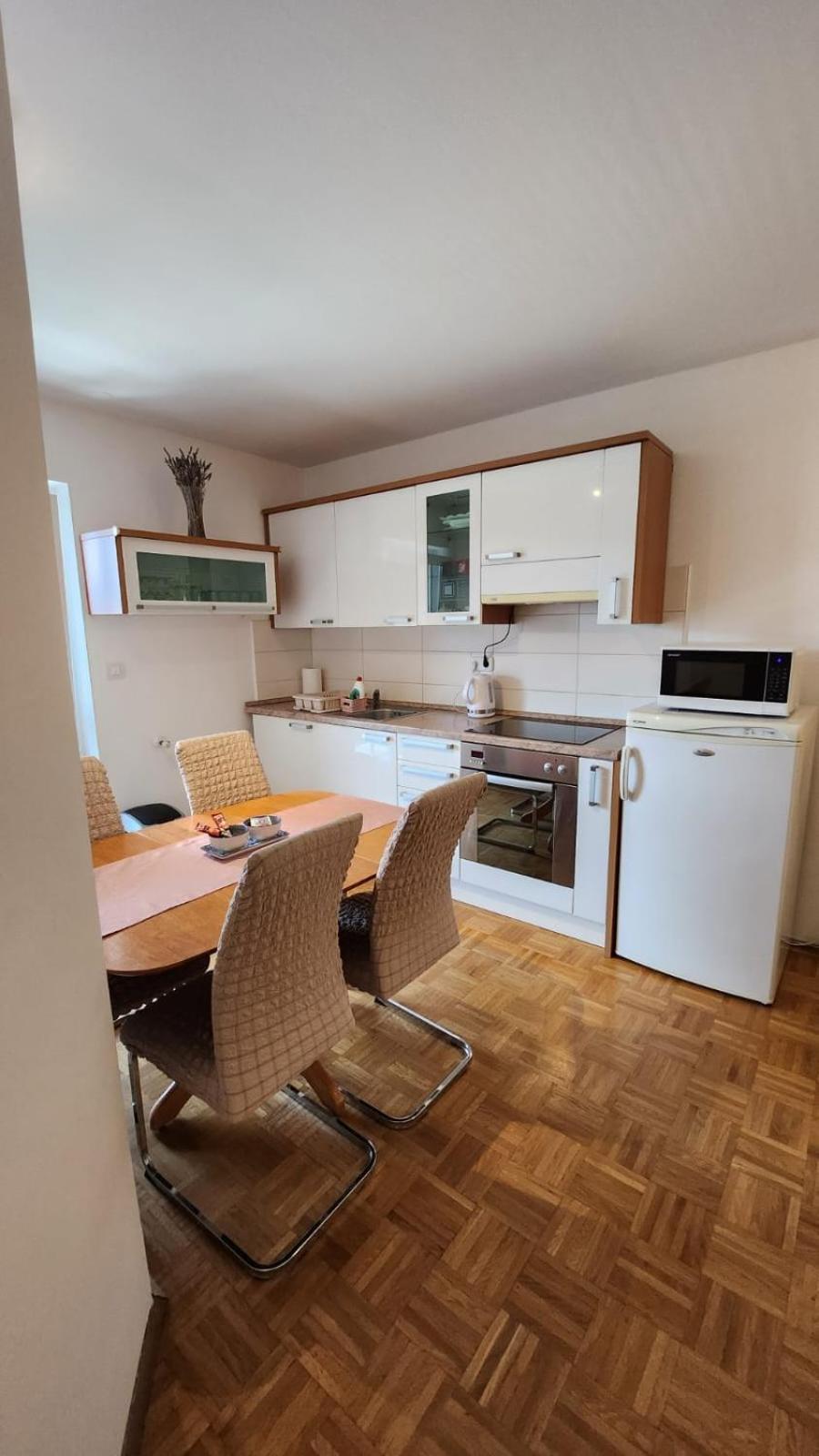 Apartment Hanna Koper Eksteriør billede
